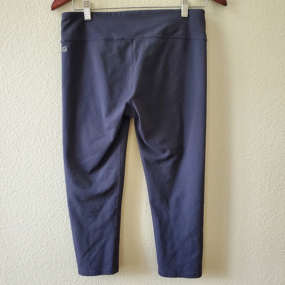 Fabletics | Define High-Waist Utility Skinny Capri Legging Waist Pocket Gray •M - Picture 2 of 8
